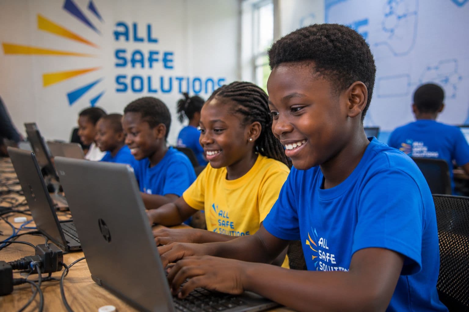 Atelier DigiKids — jeunes en formation numérique à Lokossa